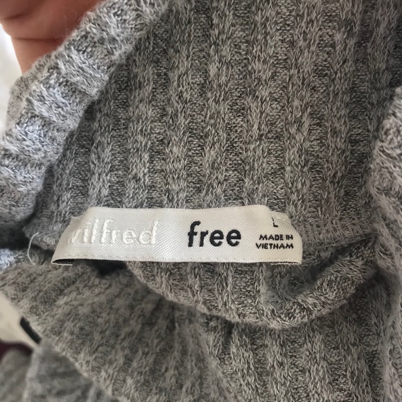 Wilfred Free Tamu Mockneck Sweater - Picture 6 of 6